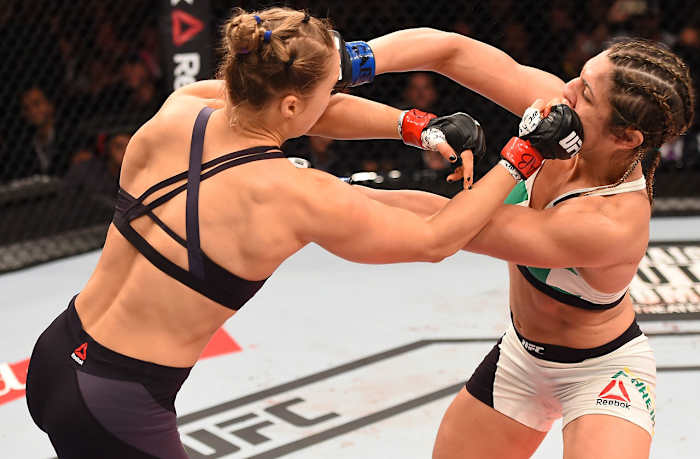 Ronda-Rousey-defeats-bethe-correia-7.jpg